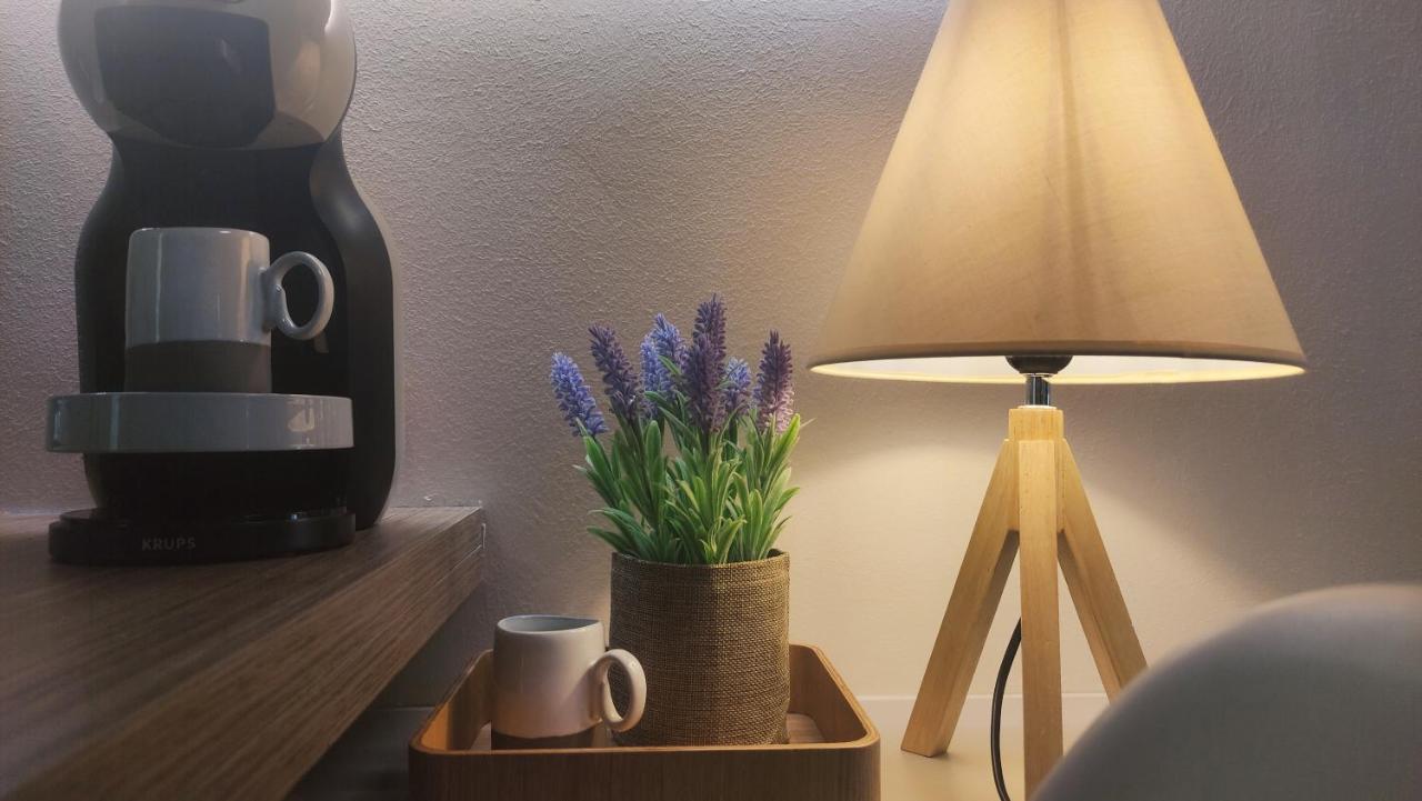 Feel Good Vibes - Apt Suite Athene Buitenkant foto